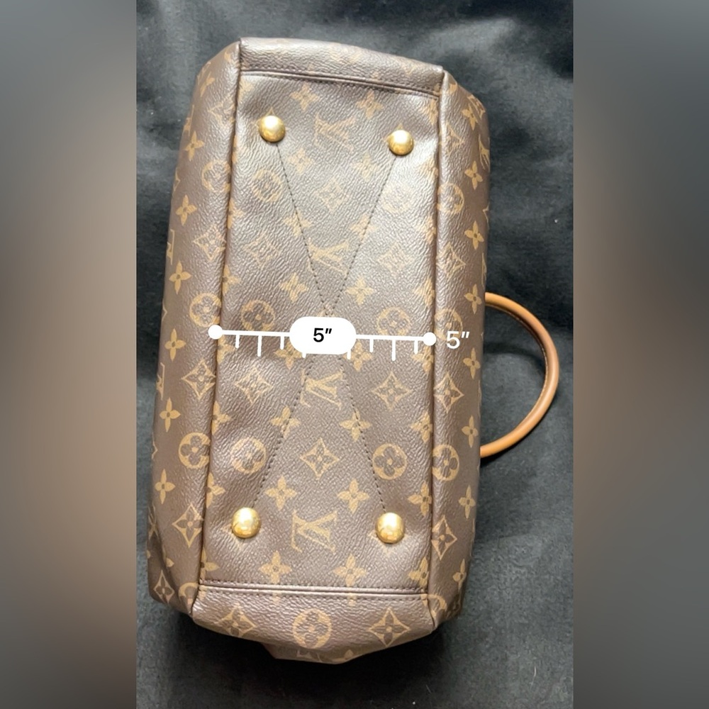Louis Vuitton Pallas MM Monogram Shoulder Bag - Picture 14 of 17